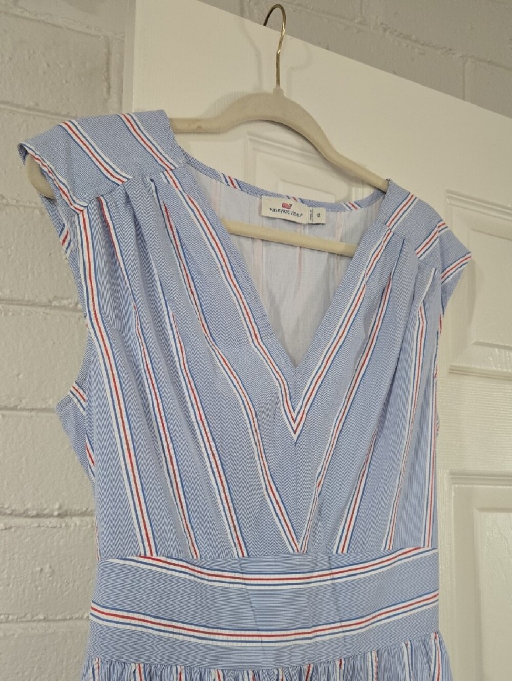 Vineyard Vines sleeveless V-neck fit-and-flare dress Size 12 - Picture 2 of 6